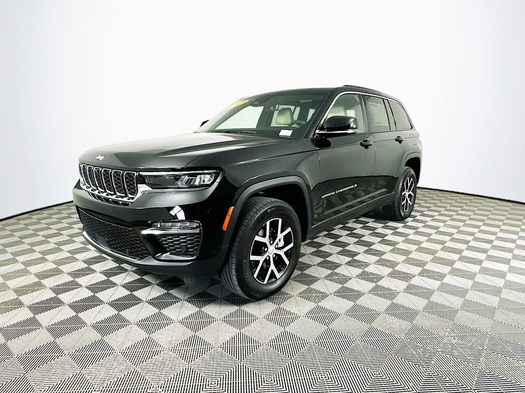 Certified 2025 Jeep Grand Cherokee Limited w/ Luxury Tech Group II image 6