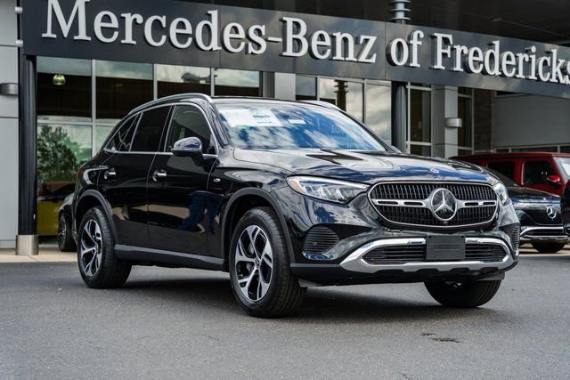 New 2025 Mercedes-Benz GLC 350e 4MATIC