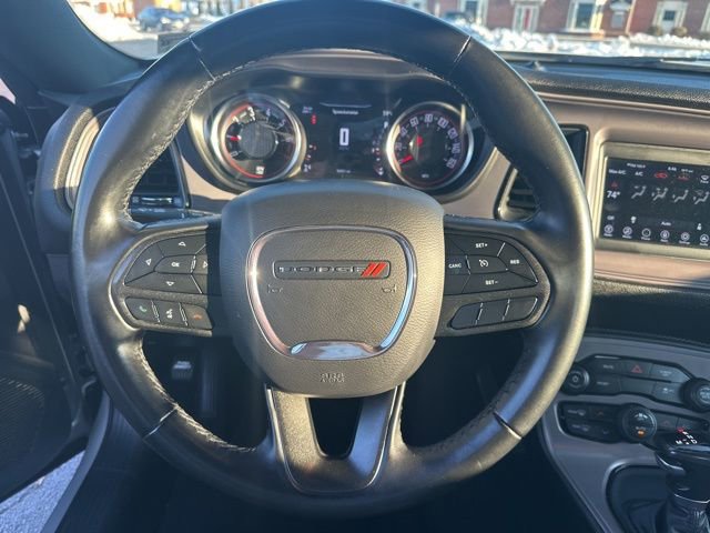 Used 2023 Dodge Challenger SXT image 15