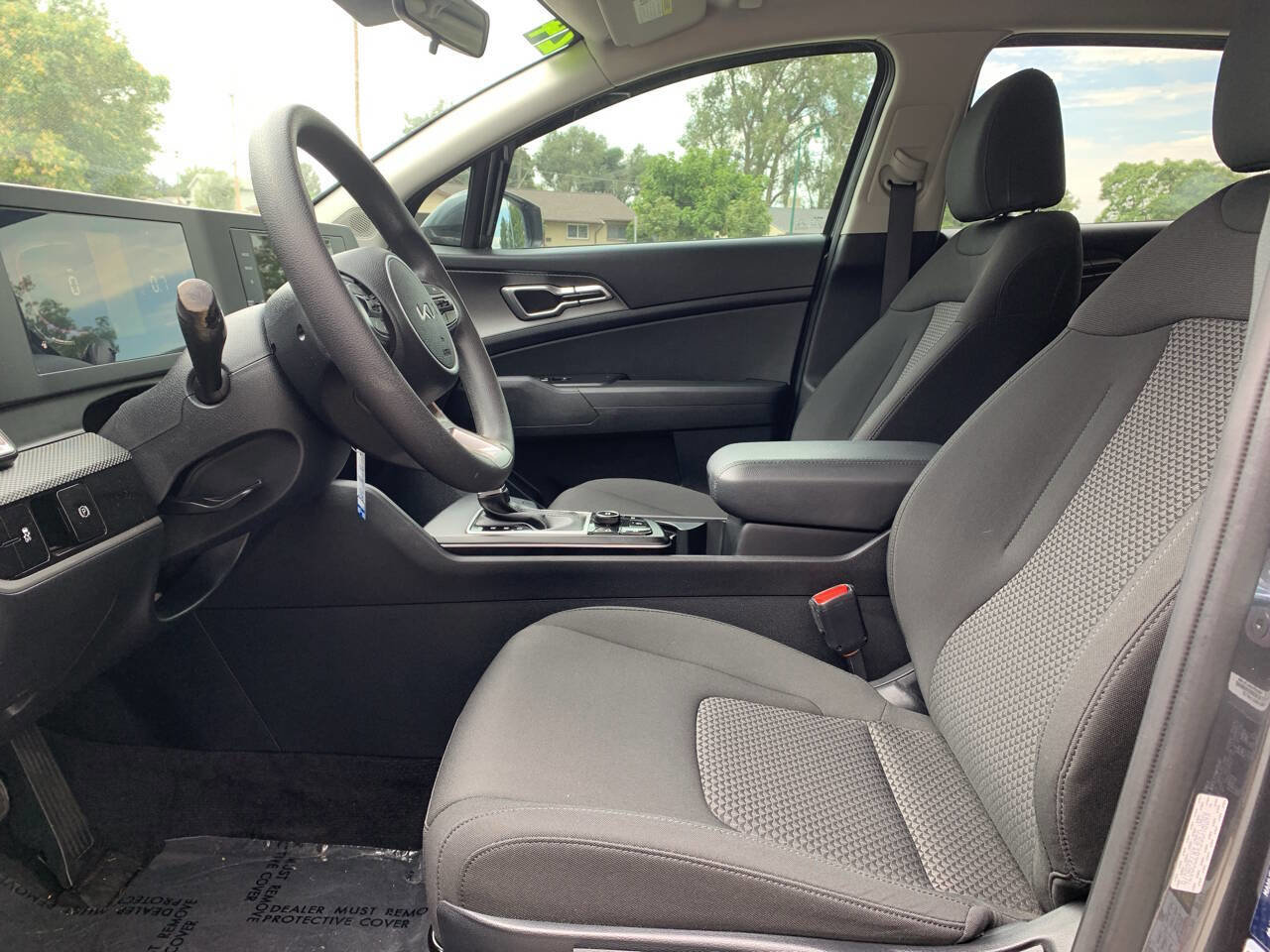 Used 2024 Kia Sportage LX image 7