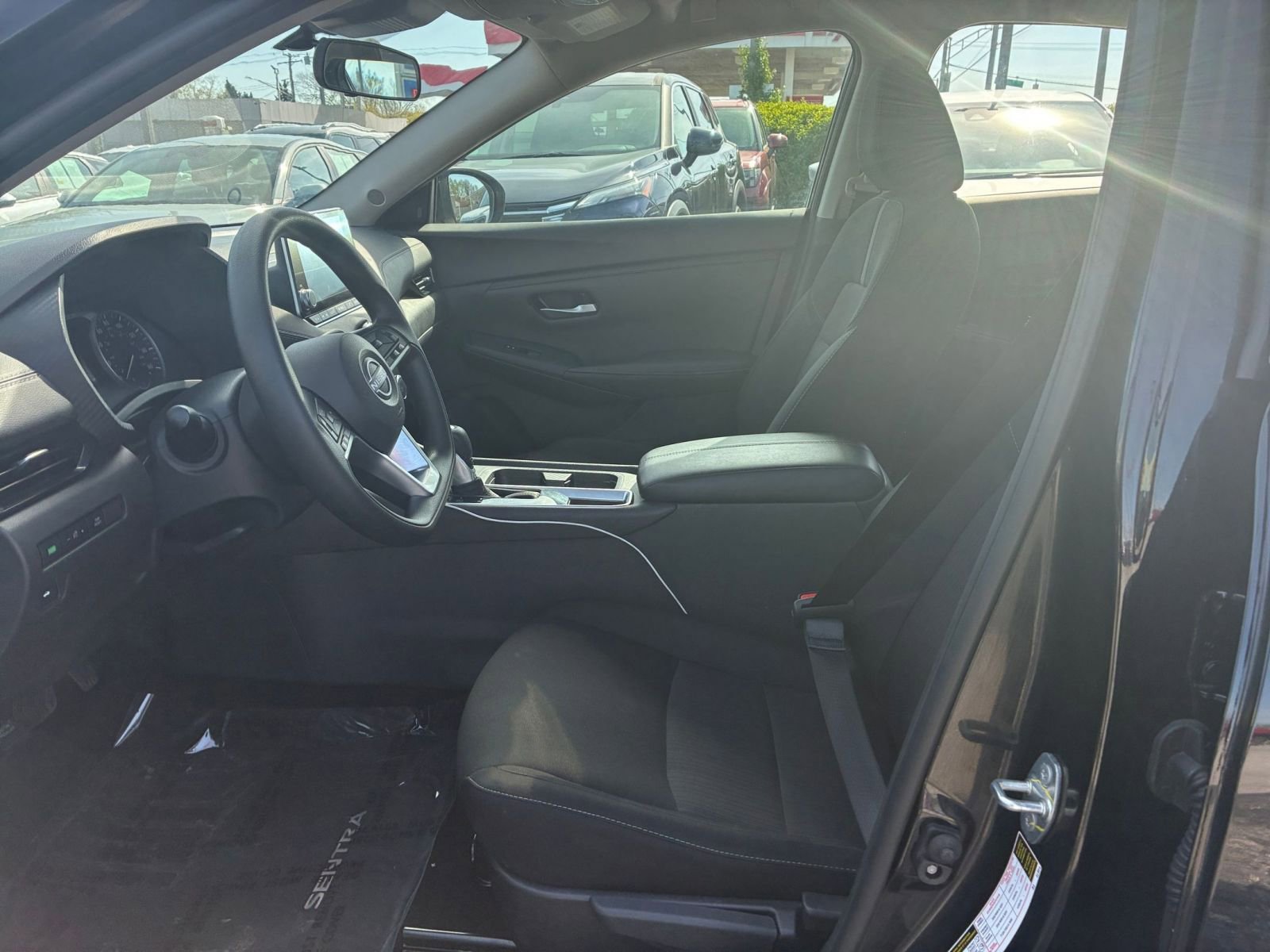 Used 2025 Nissan Sentra SV image 22