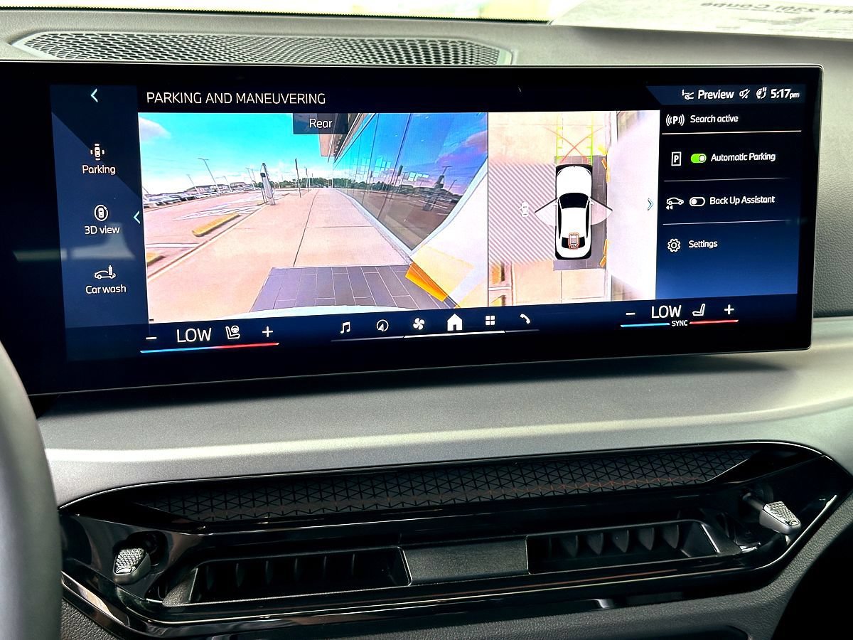 Certified 2025 BMW 230i Coupe RWD image 14