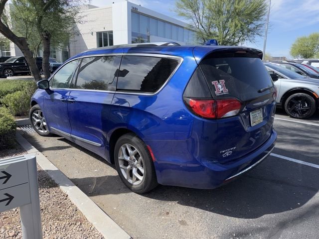 Used 2019 Chrysler Pacifica Limited w/ Advanced Safetytec Group FWD image 7