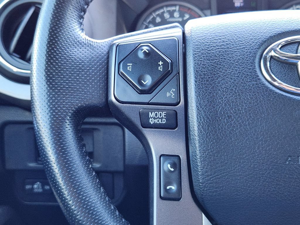 Used 2019 Toyota Tacoma TRD Sport AWD/4WD image 23