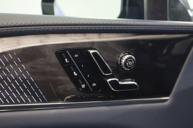 New 2026 Cadillac Escalade IQL Luxury image 9