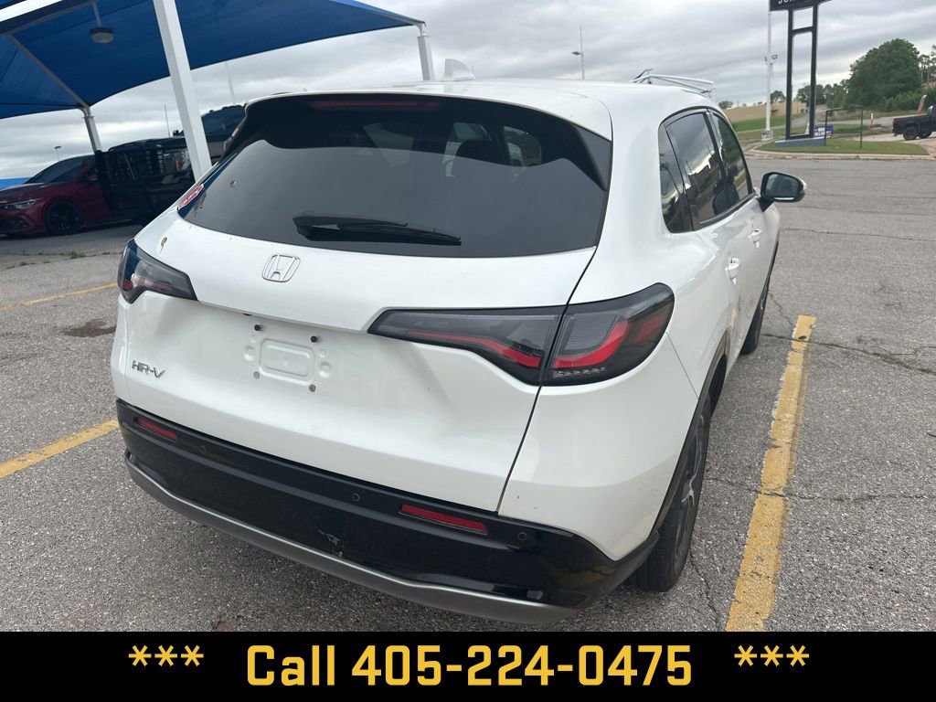 Used 2025 Honda HR-V EX-L image 6