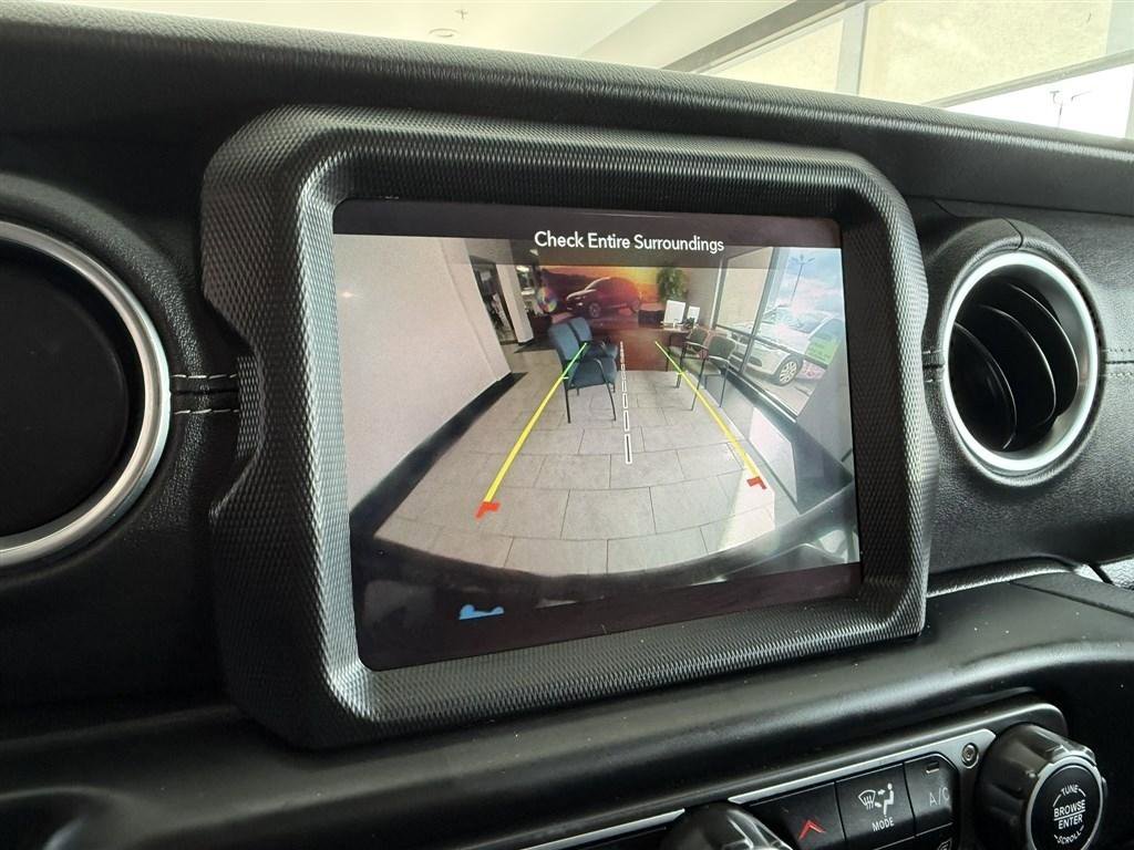 Used 2023 Jeep Wrangler Sahara w/ Cold Weather Group image 35
