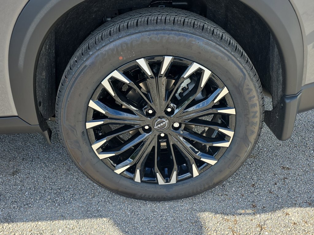 New 2026 Nissan Rogue Dark Armor FWD image 11