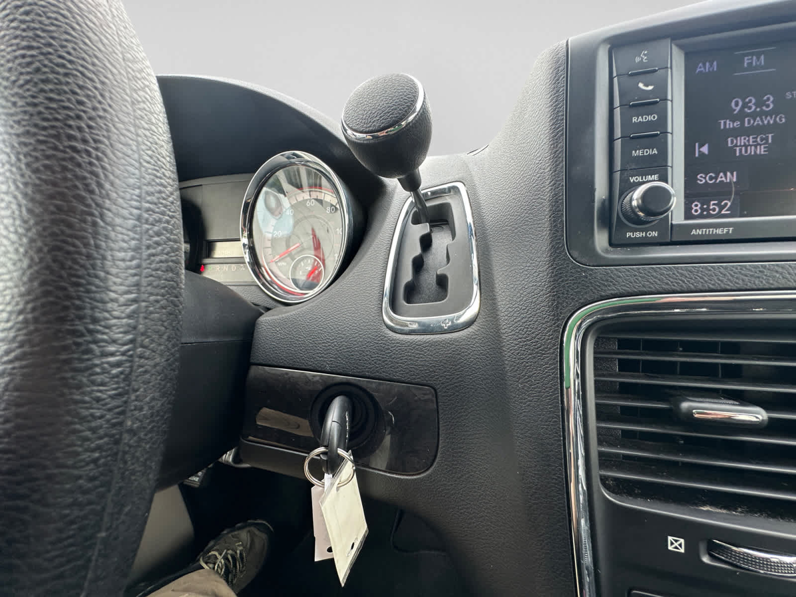 Used 2019 Dodge Grand Caravan SE FWD image 29