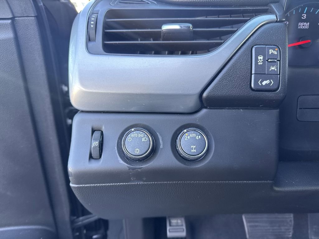 Used 2019 Chevrolet Tahoe LT image 31