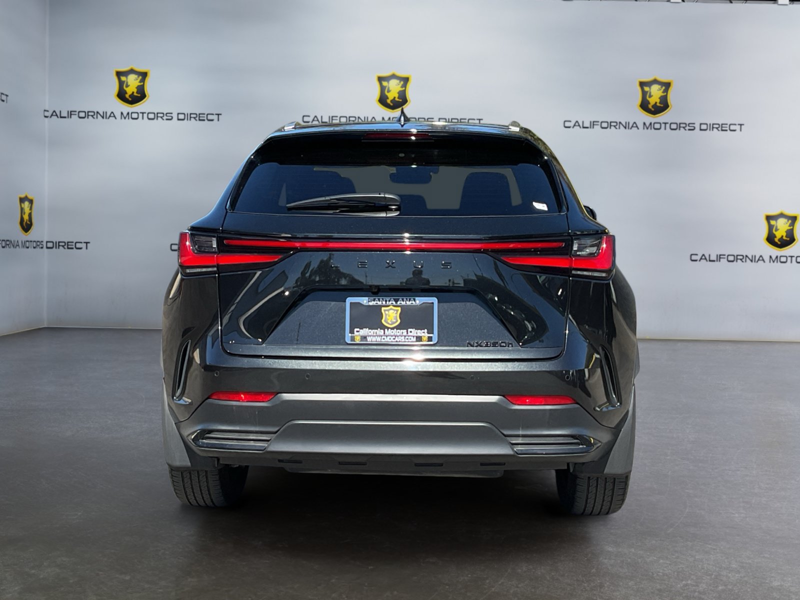 Used 2025 Lexus NX 350h AWD w/ Accessory Package (Z2) image 6