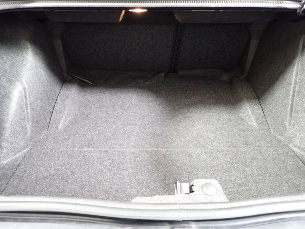 Used 2018 Dodge Challenger GT image 18