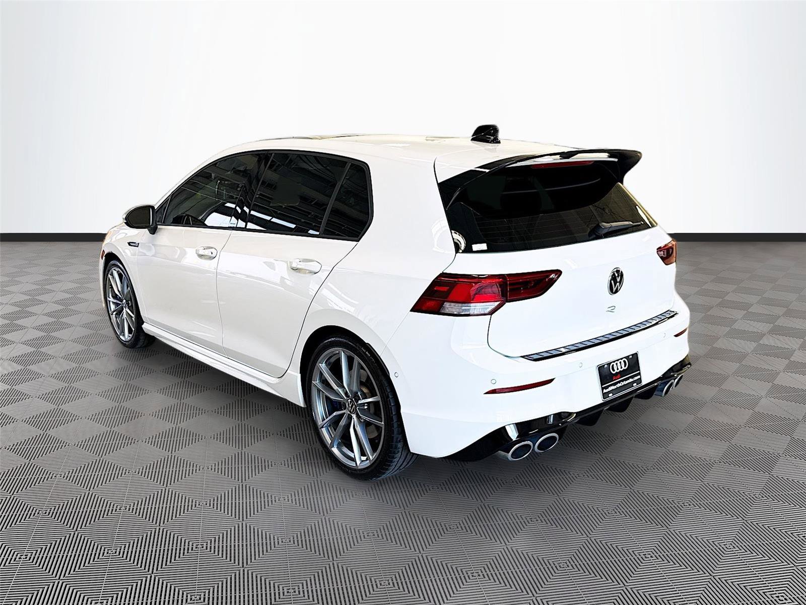 Used 2024 Volkswagen Golf R w/ MDO Package AWD/4WD image 5