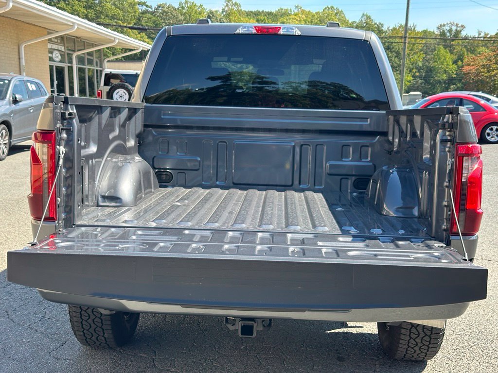 Used 2026 Ford F150 XLT w/ XLT Black Appearance Package AWD/4WD image 7