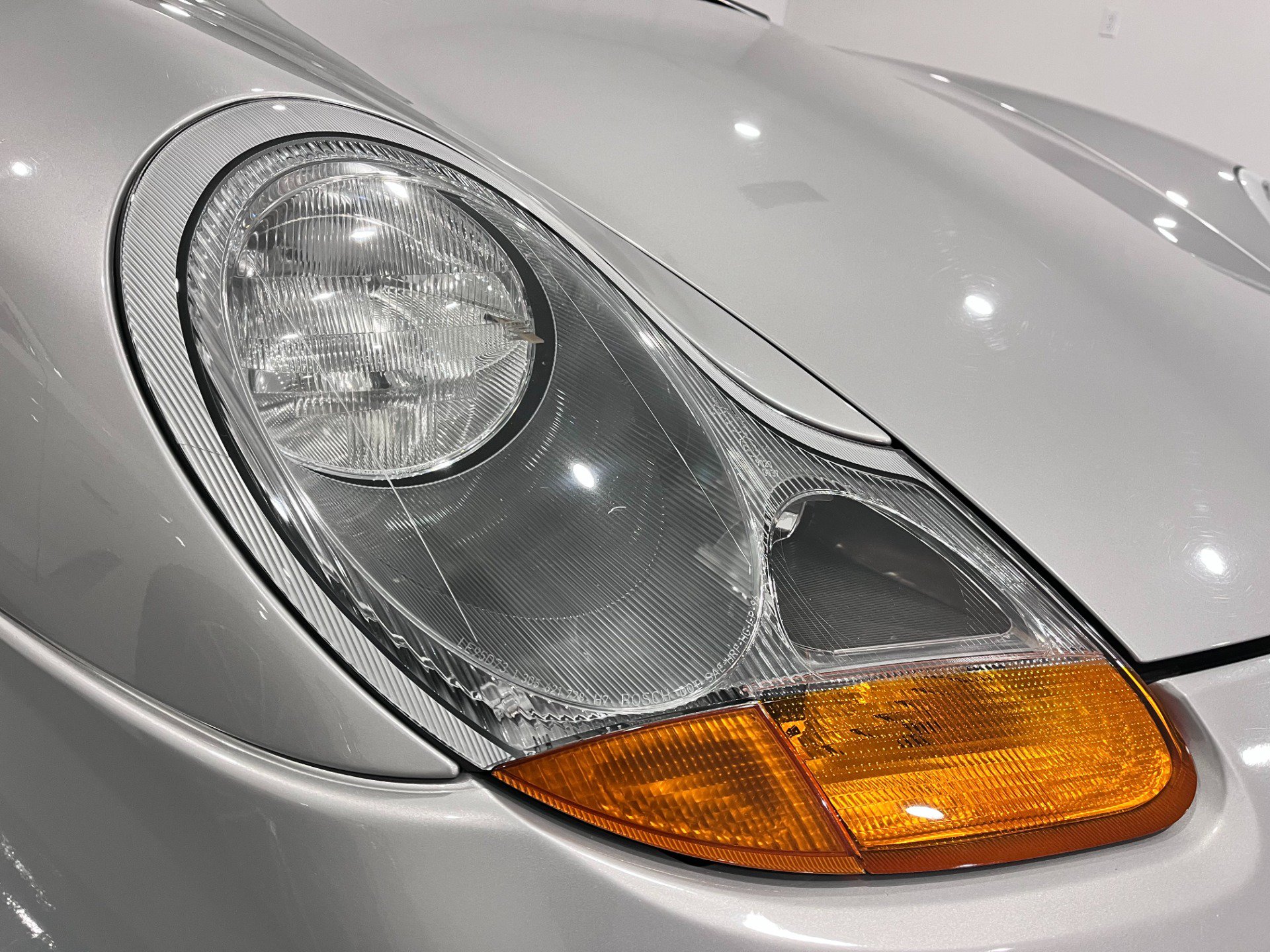 Used 2001 Porsche Boxster RWD image 24