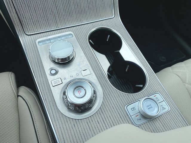 Used 2025 Genesis GV80 3.5T Prestige AWD/4WD image 16