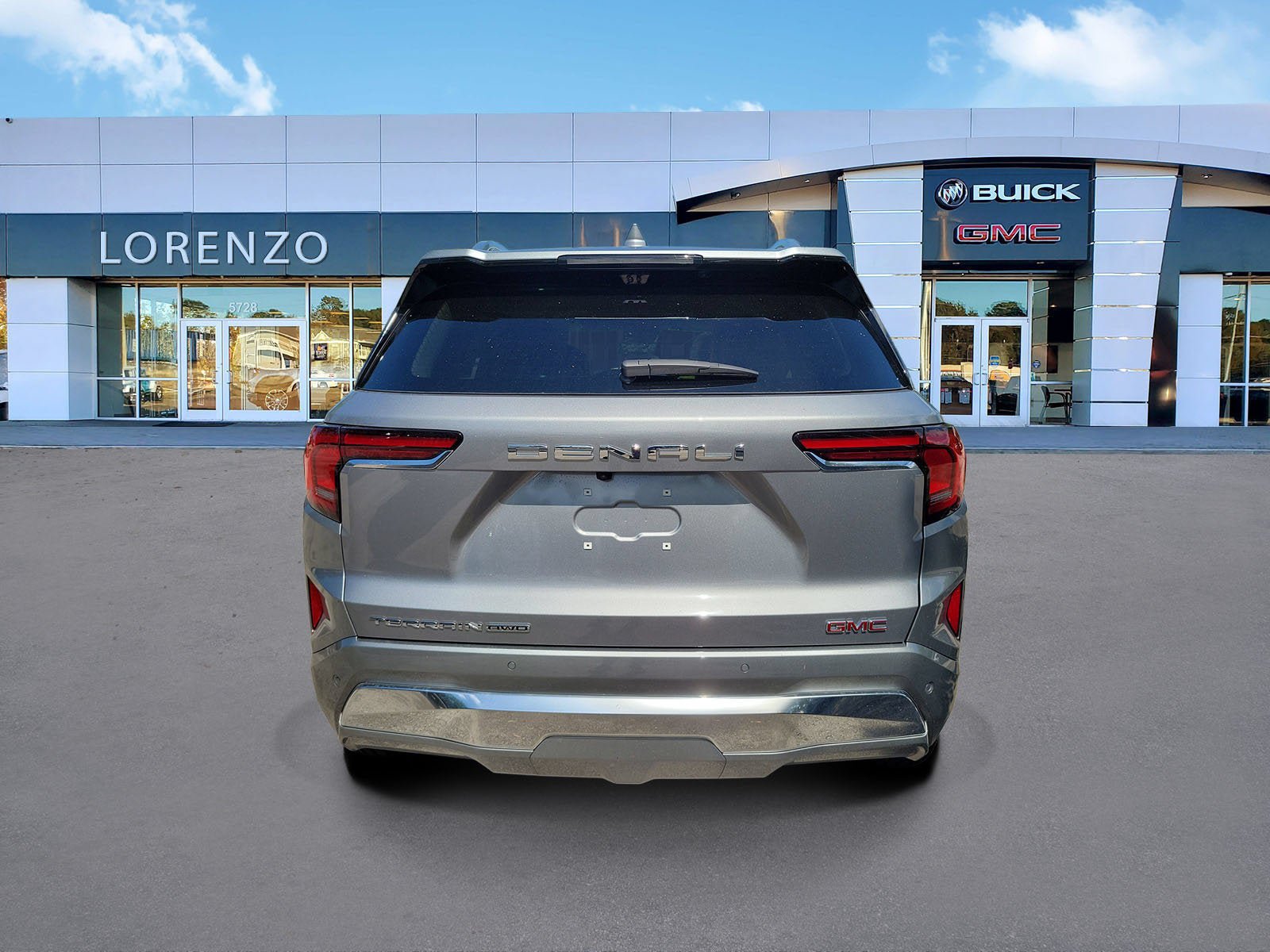 New 2027 GMC Terrain Denali w/ LPO, Floor Liner Package AWD/4WD image 5