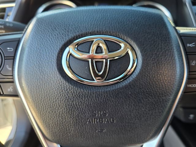 Used 2018 Toyota Camry LE image 22