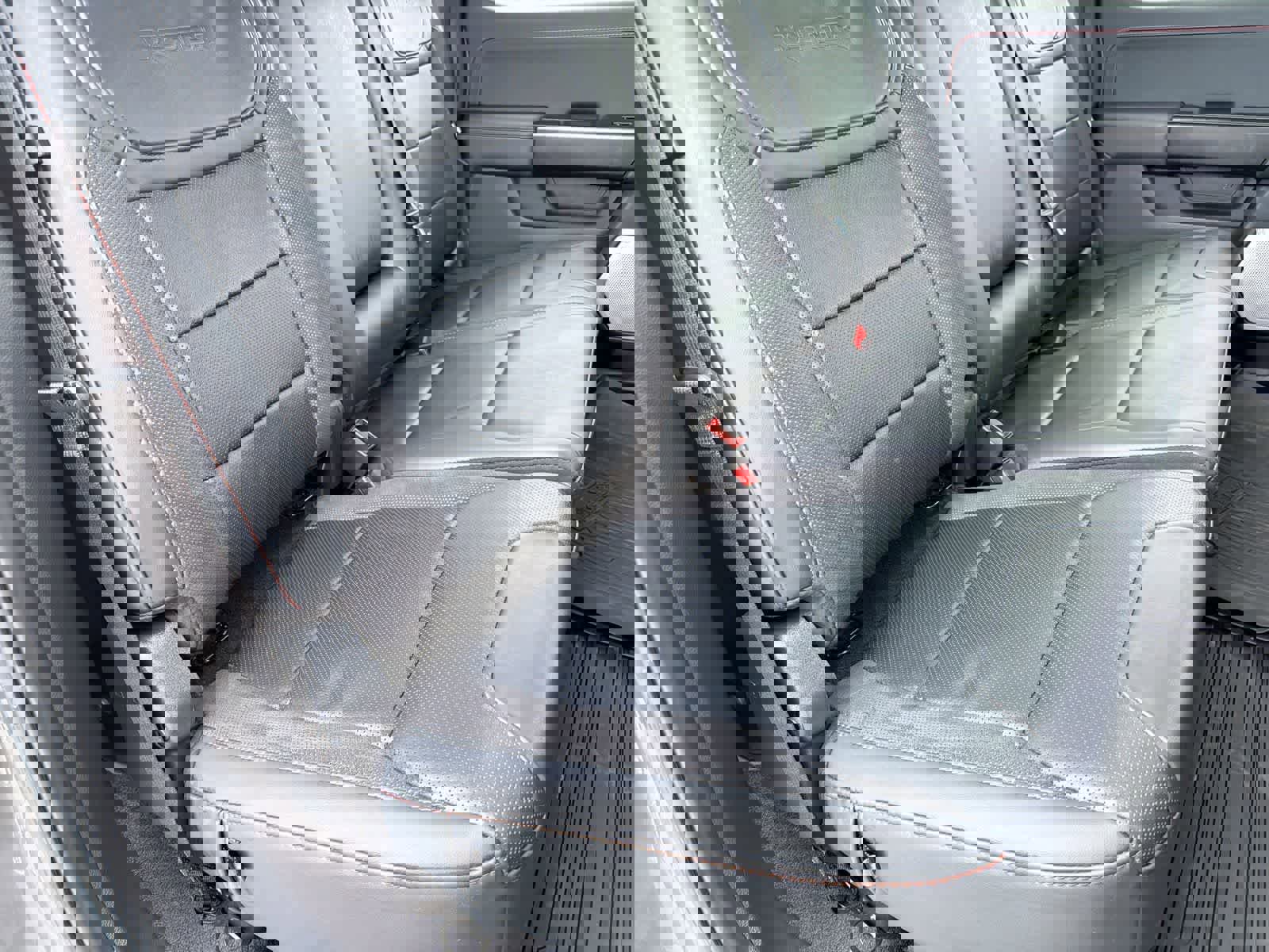 Used 2025 Ford F150 Raptor image 22