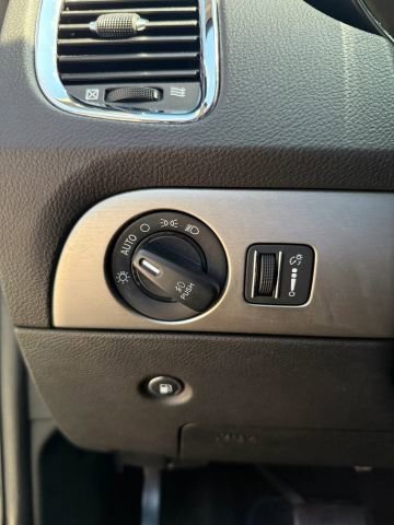 Used 2018 Dodge Durango SXT w/ 3rd Row Seating Group image 29