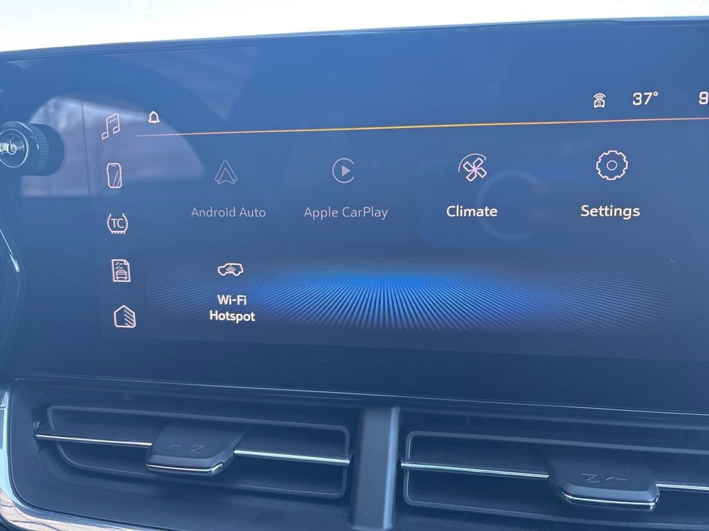 Used 2025 Chevrolet Trax RS w/ Sunroof Package image 21