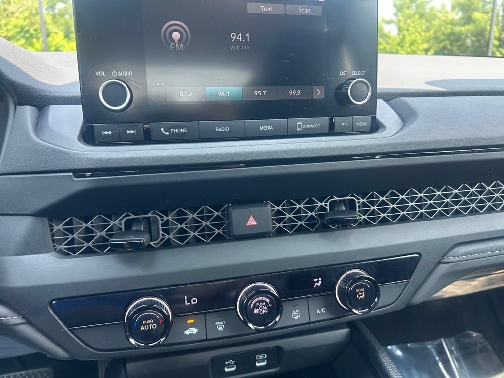 Certified 2023 Honda Accord LX image 11