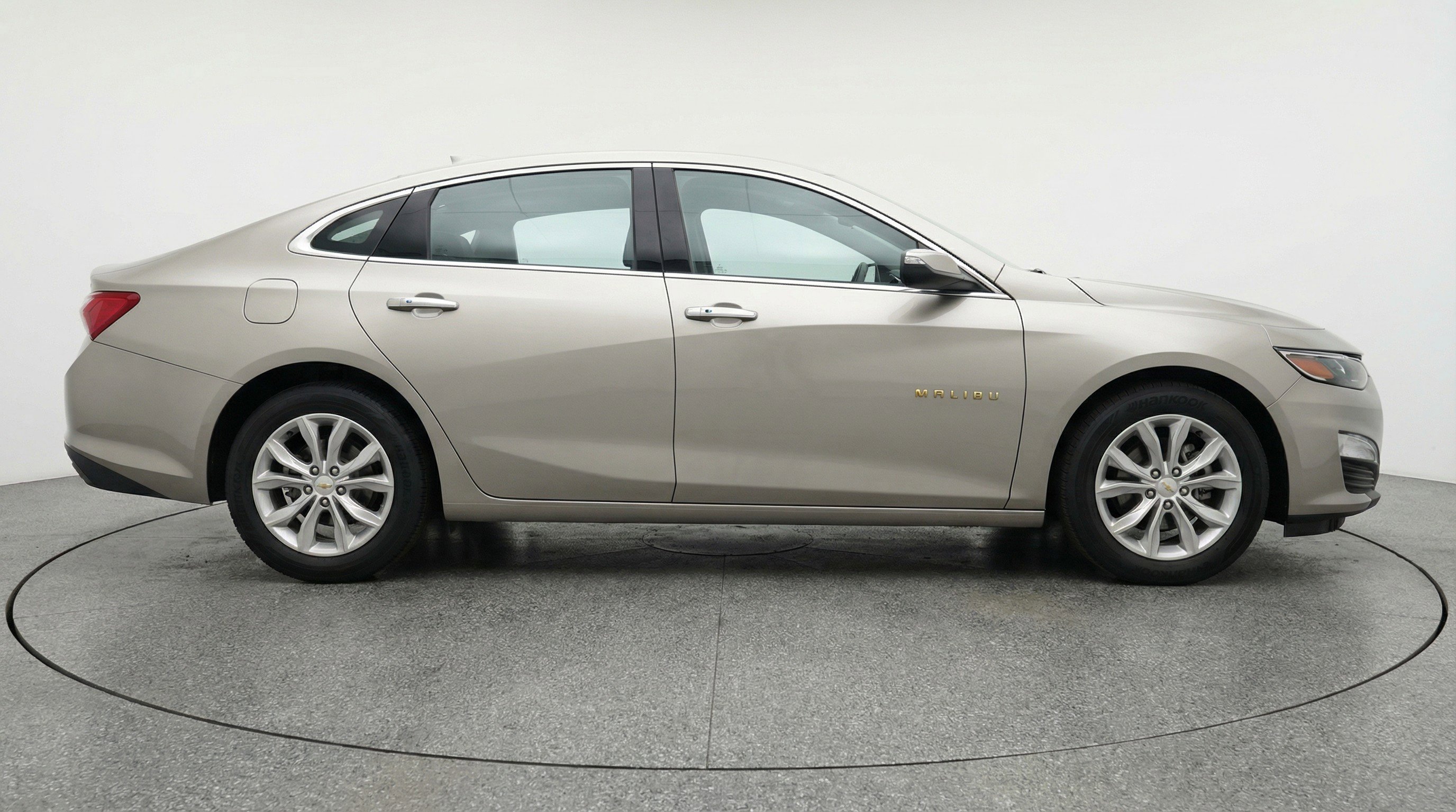 Used 2024 Chevrolet Malibu LT image 11