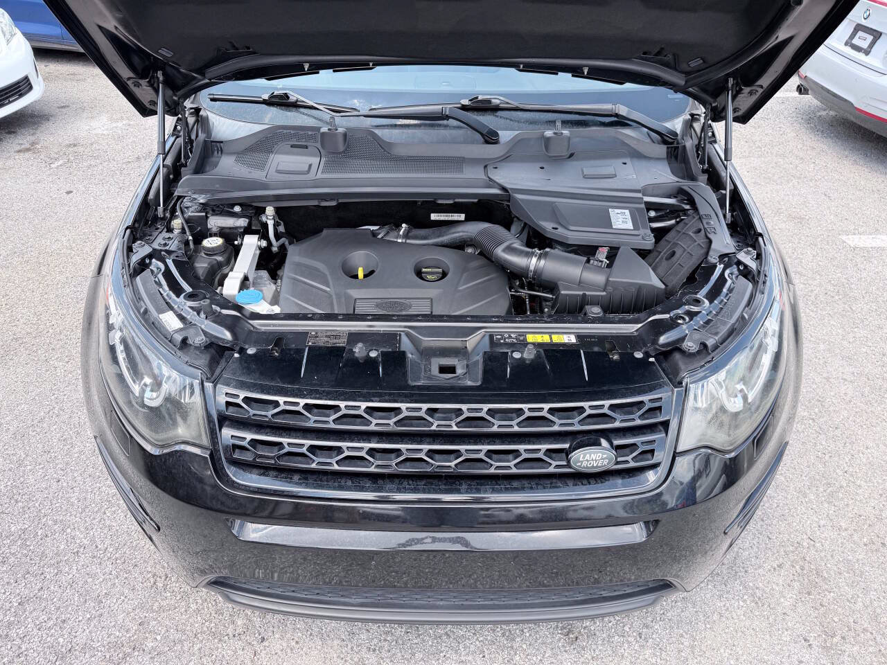 Used 2016 Land Rover Discovery Sport SE AWD/4WD image 10