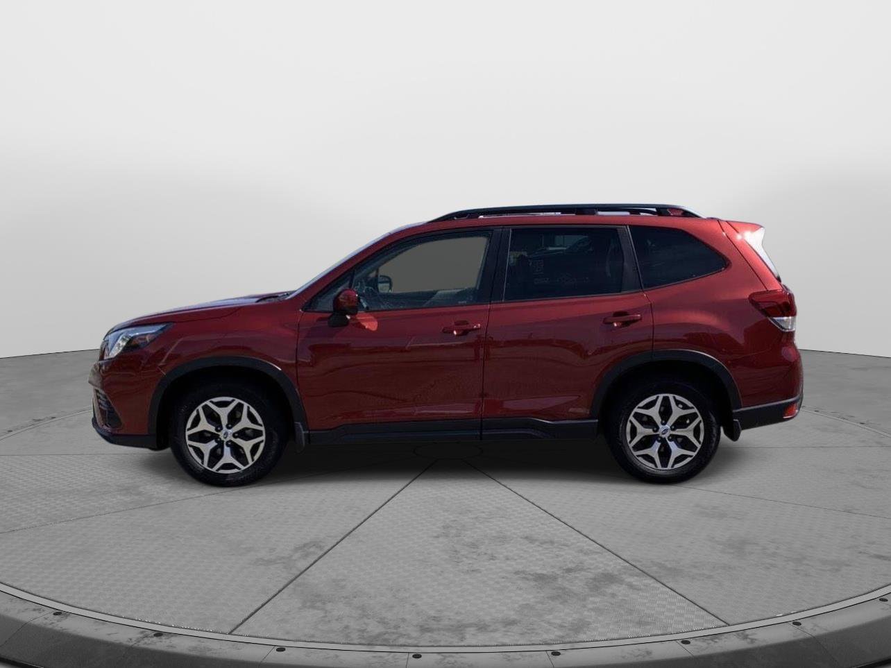 Used 2023 Subaru Forester Premium AWD/4WD image 6