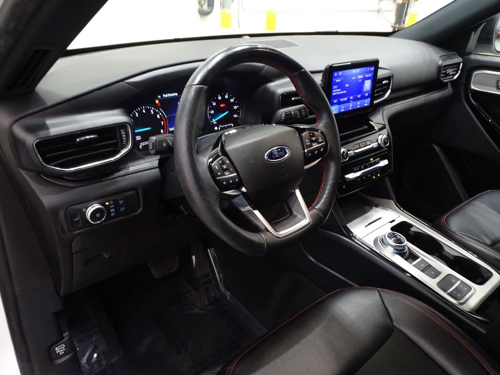 Used 2022 Ford Explorer ST-Line w/ Class IV Trailer Tow Package image 24