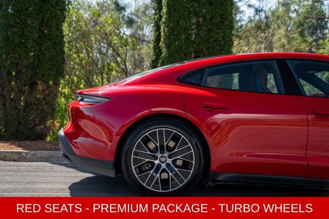 Used 2024 Porsche Taycan image 13