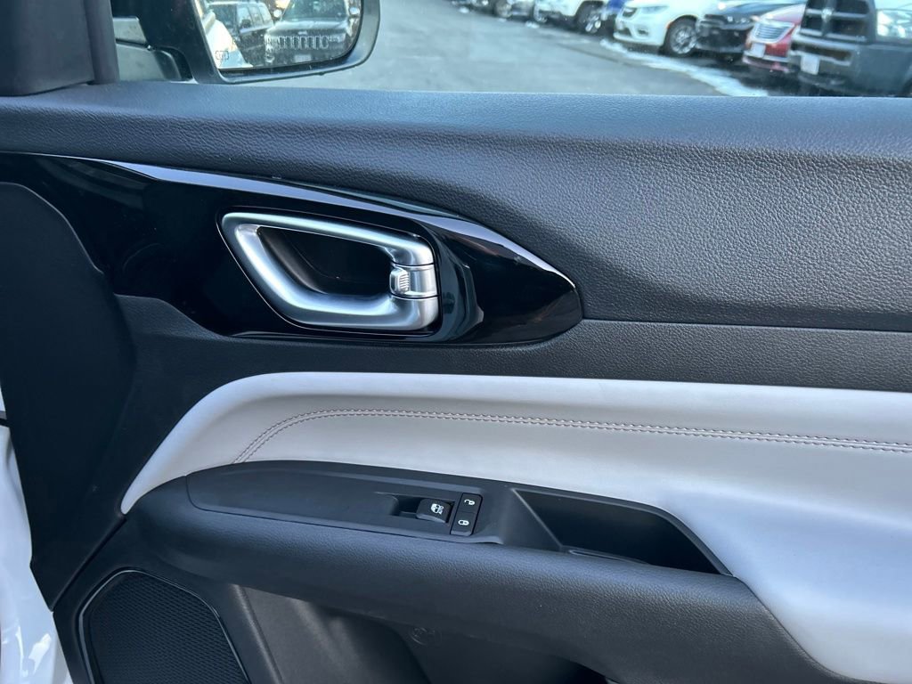 New 2026 Jeep Compass Limited w/ Sun, Sound & Navigation Group image 38