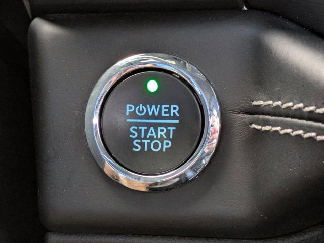 Used 2023 Ford F150 Lightning Platinum image 33