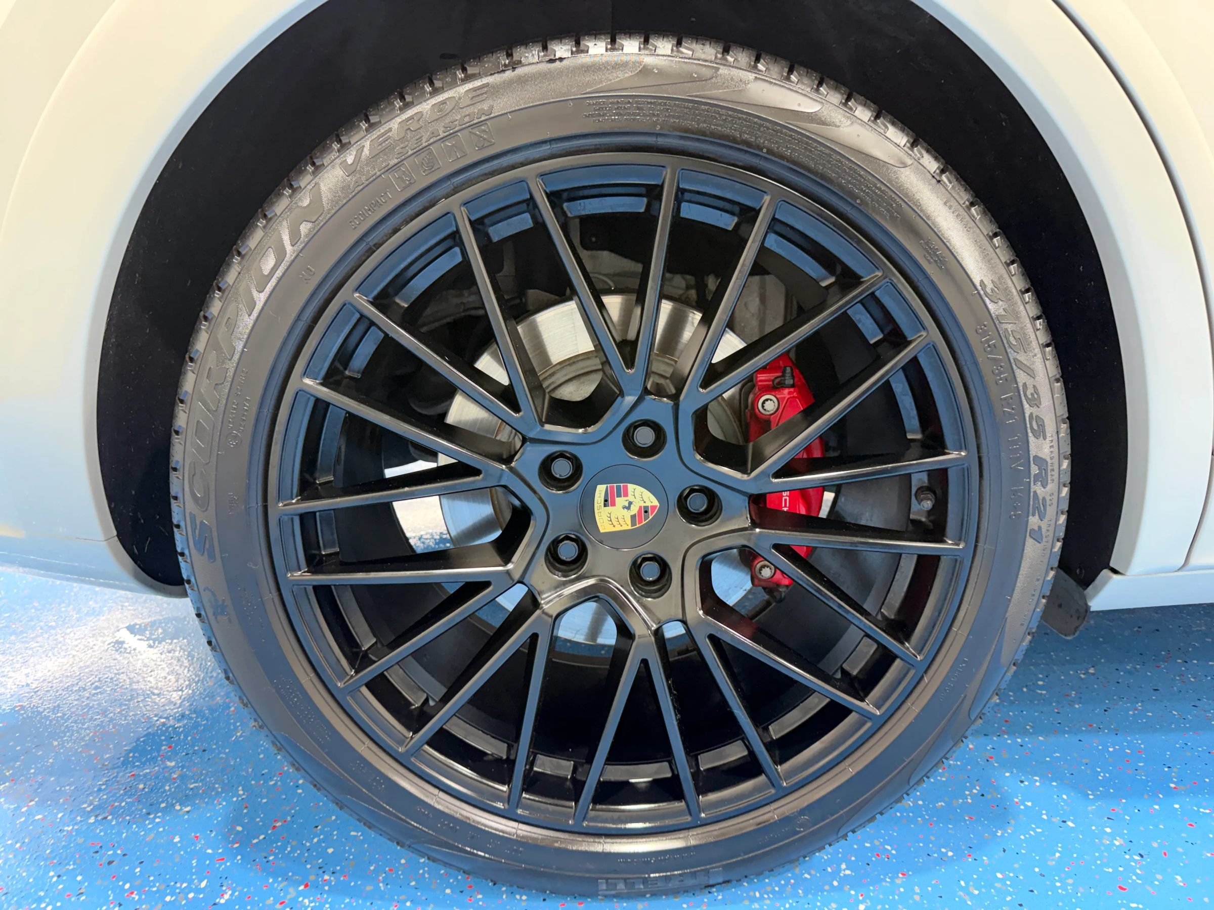 Used 2021 Porsche Cayenne GTS AWD/4WD image 50