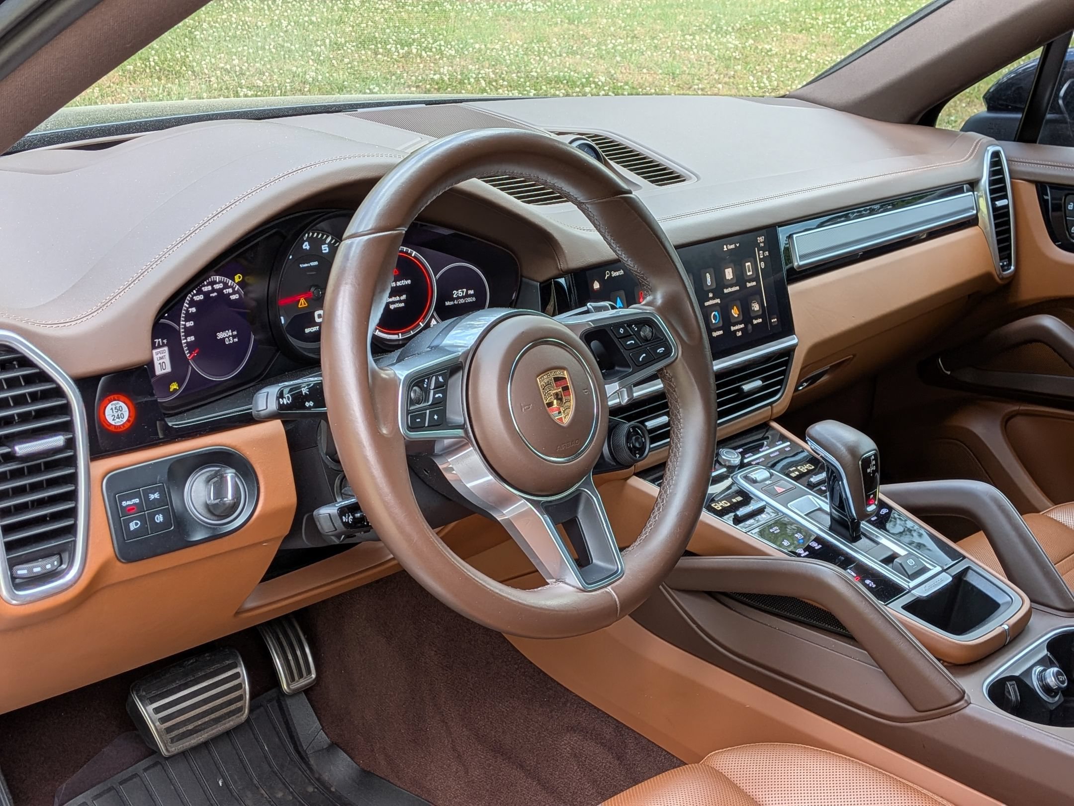 Certified 2023 Porsche Cayenne S Platinum AWD/4WD image 4