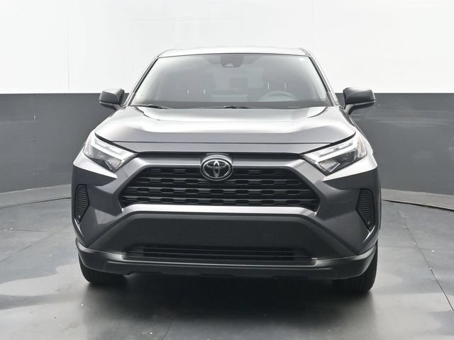 Used 2024 Toyota RAV4 LE FWD image 18