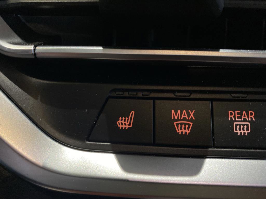 Used 2022 BMW M4 xDrive Competition image 7