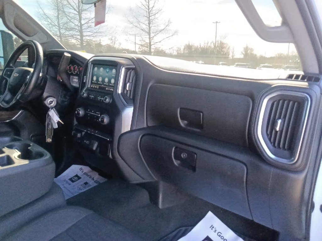 Used 2023 Chevrolet Silverado 2500 LT image 32