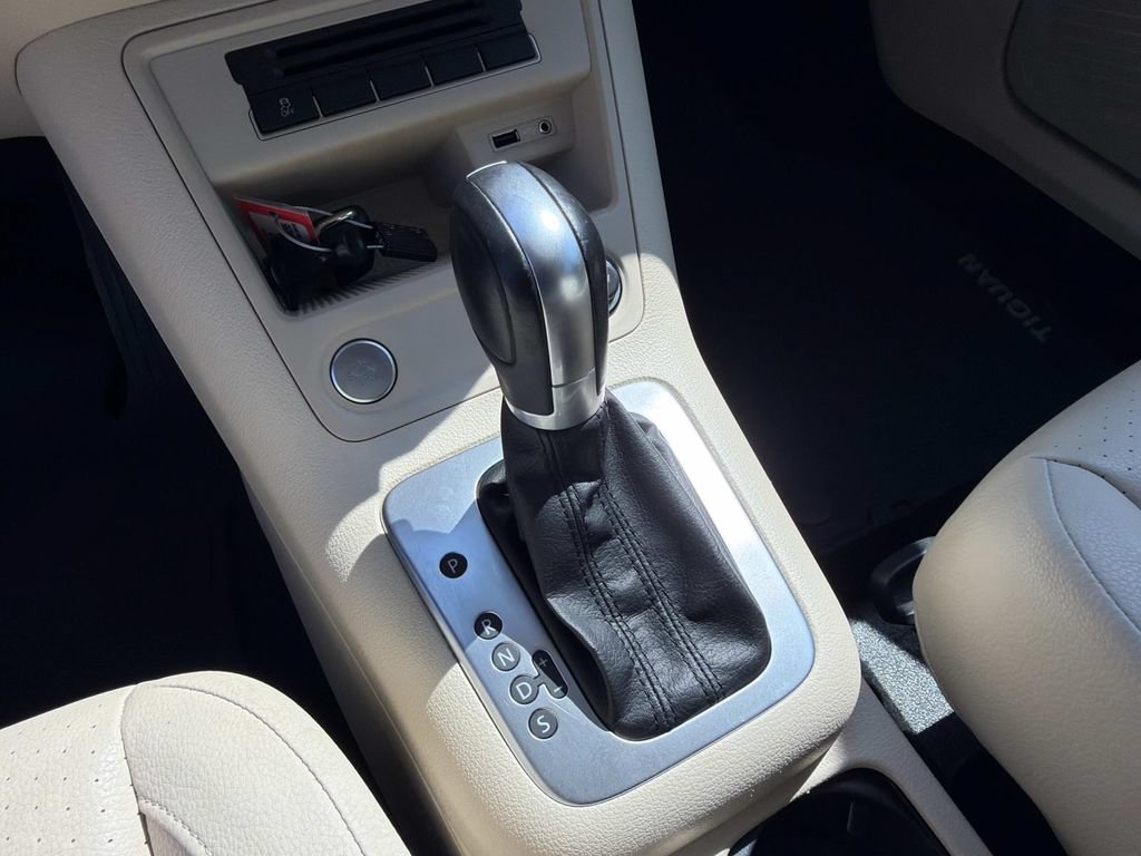 Used 2017 Volkswagen Tiguan Wolfsburg Edition FWD image 29