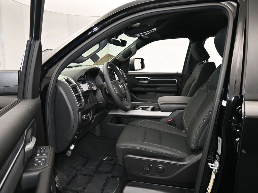 Used 2025 RAM 1500 Big Horn image 11