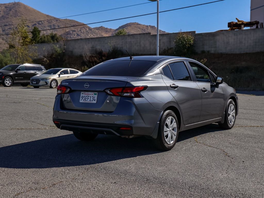 Used 2025 Nissan Versa S w/ Trunk Package FWD image 4