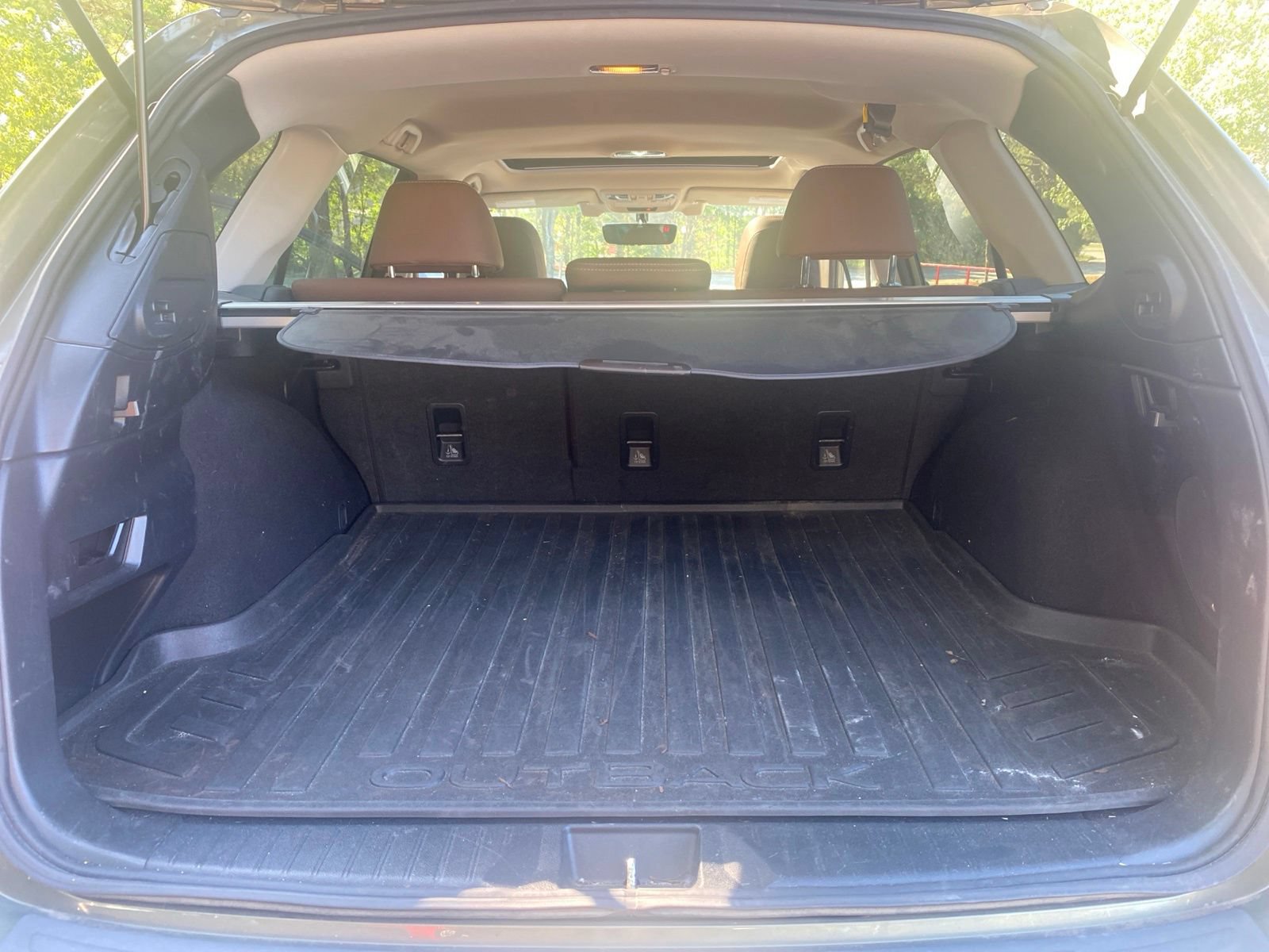 Used 2019 Subaru Outback 3.6R Touring AWD/4WD image 31