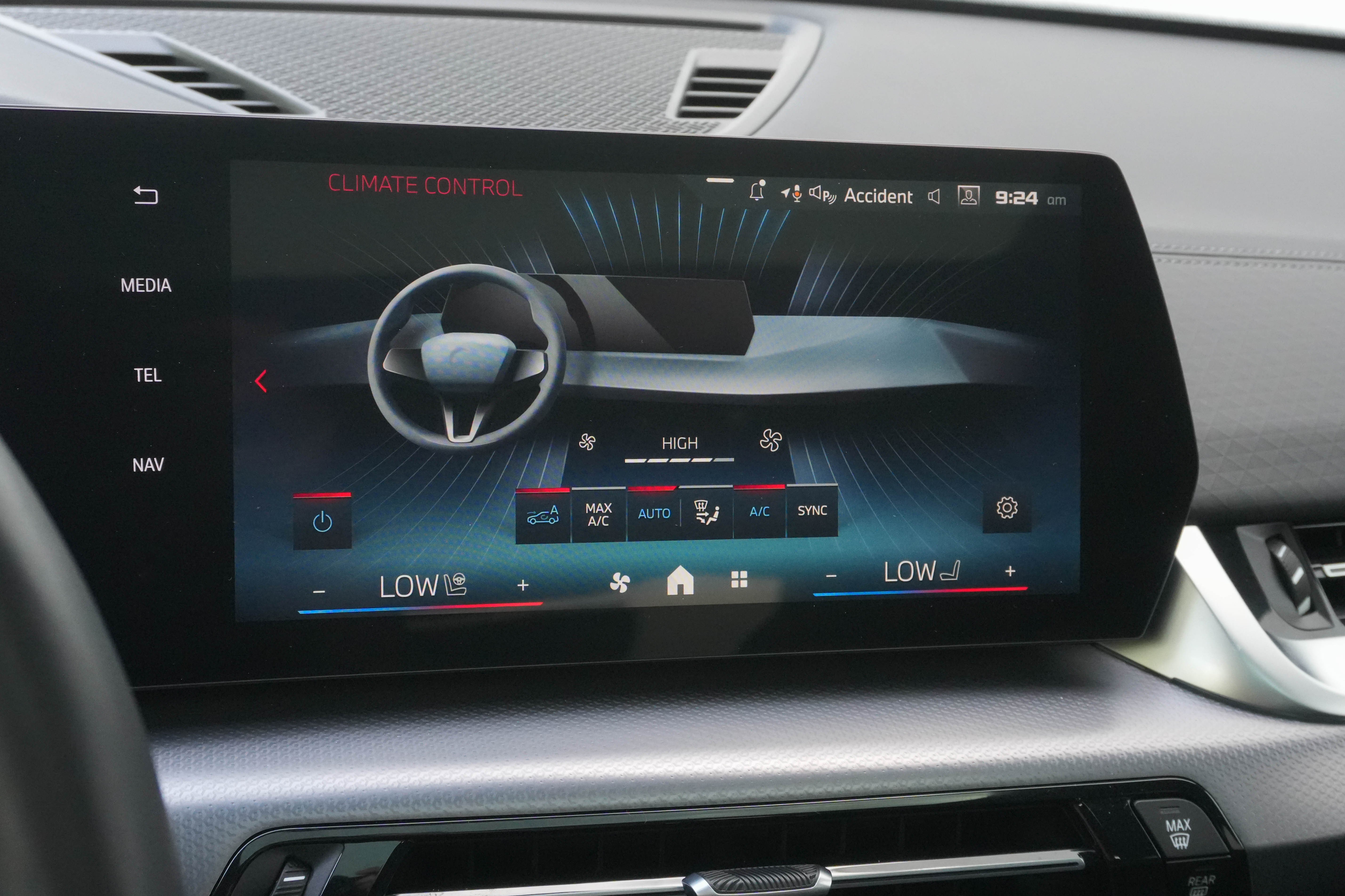 Certified 2025 BMW X2 M35i AWD/4WD image 27