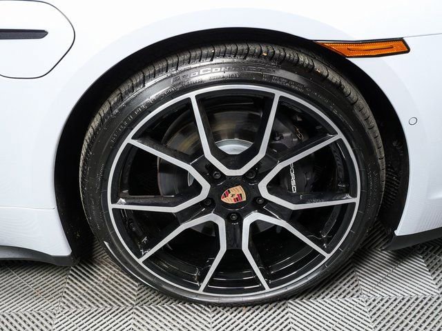 New 2026 Porsche Taycan image 41
