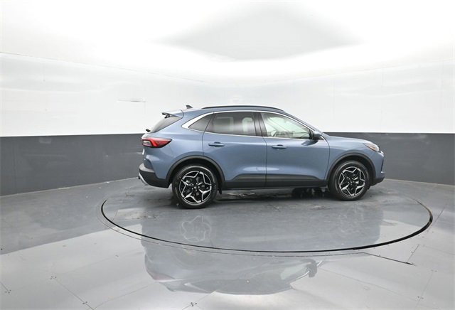New 2026 Ford Escape Platinum w/ Premium Technology Package image 8