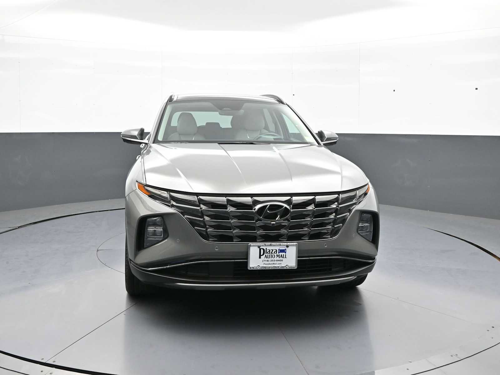 Used 2024 Hyundai Tucson Limited AWD/4WD image 2