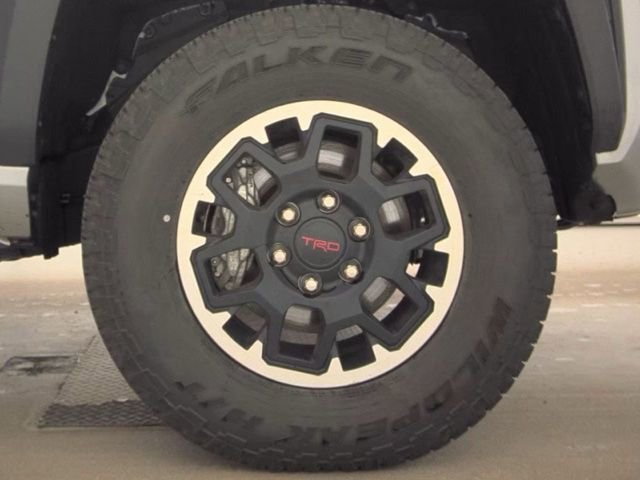 Used 2025 Toyota Tacoma TRD Off-Road image 20