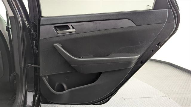 Used 2019 Hyundai Sonata SE image 19