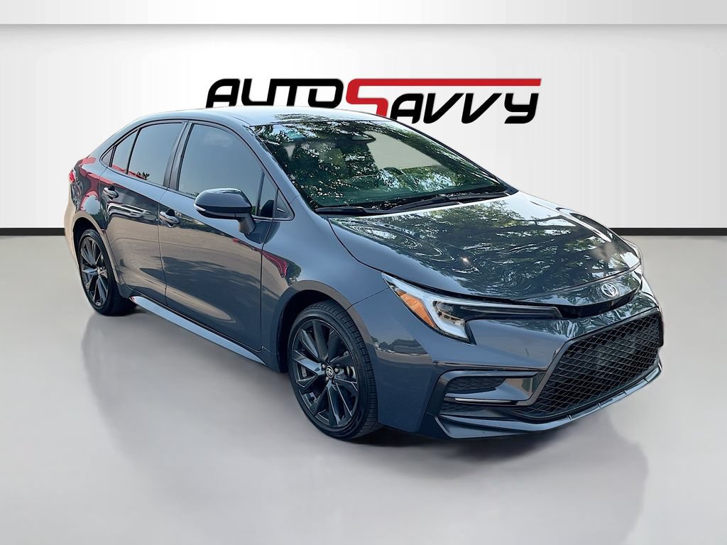 Used 2024 Toyota Corolla SE FWD image 1