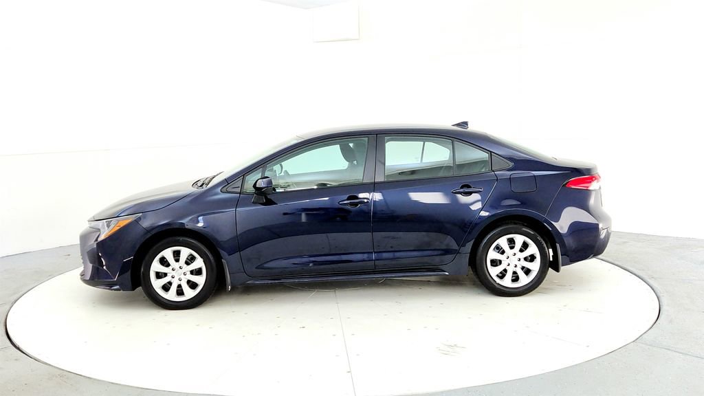Certified 2024 Toyota Corolla LE FWD image 3